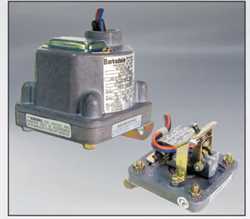 Barksdale D1S, D2S, D1H, D2H Series  Diaphragm Pressure Switch Image