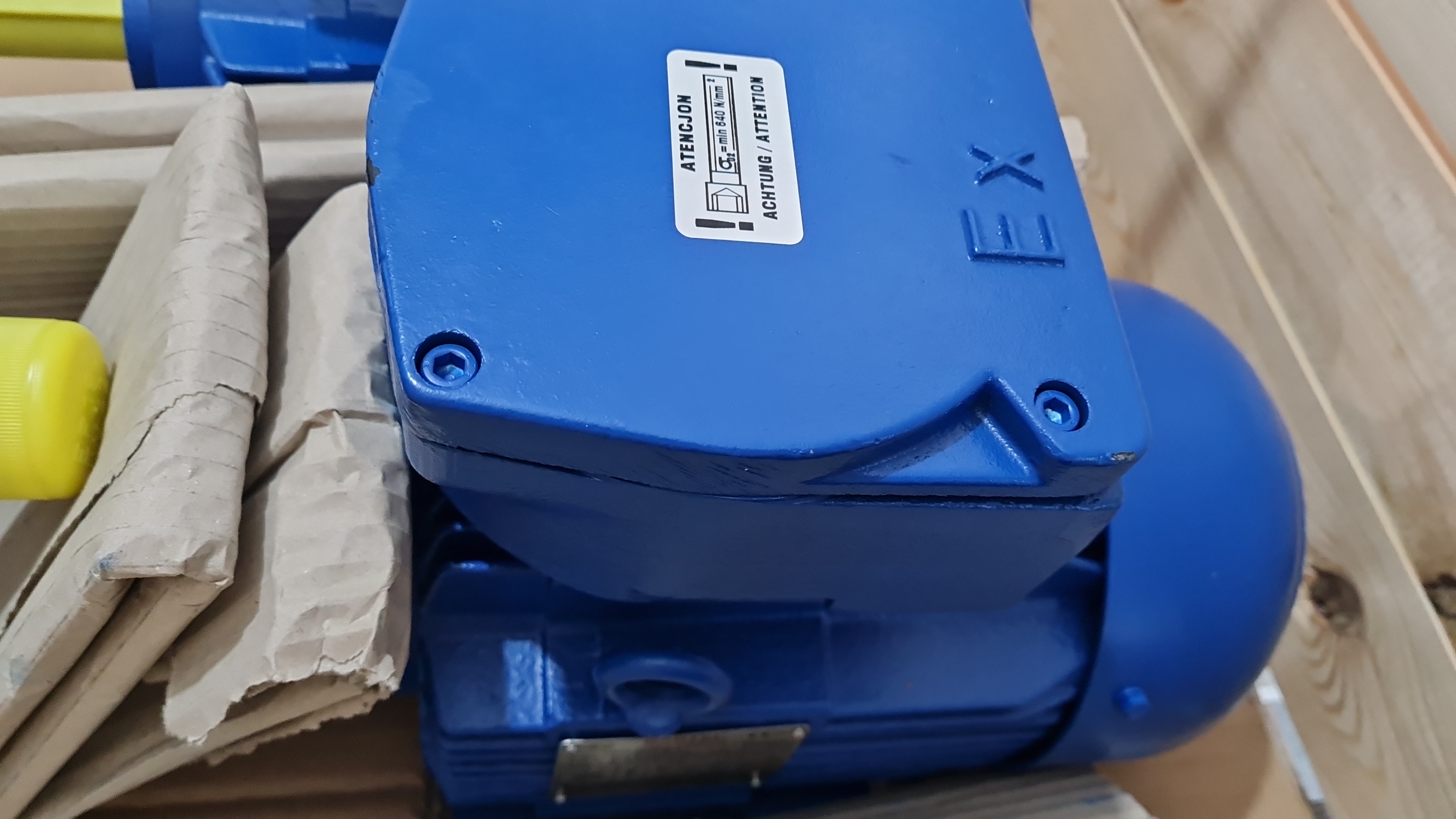 Bartec 4KTC 90 S-4   Motor