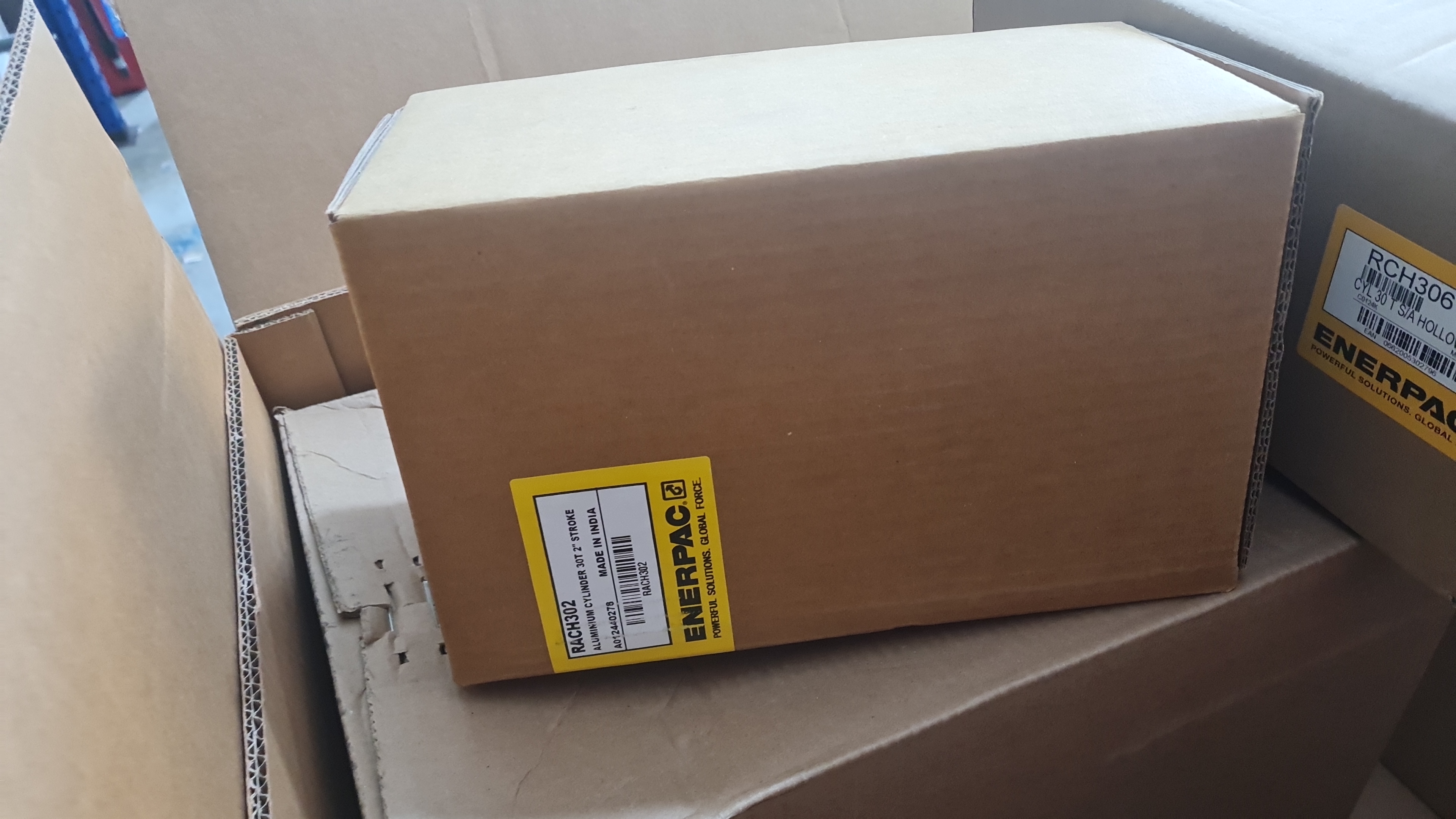 Enerpac RACH302  Cylinder