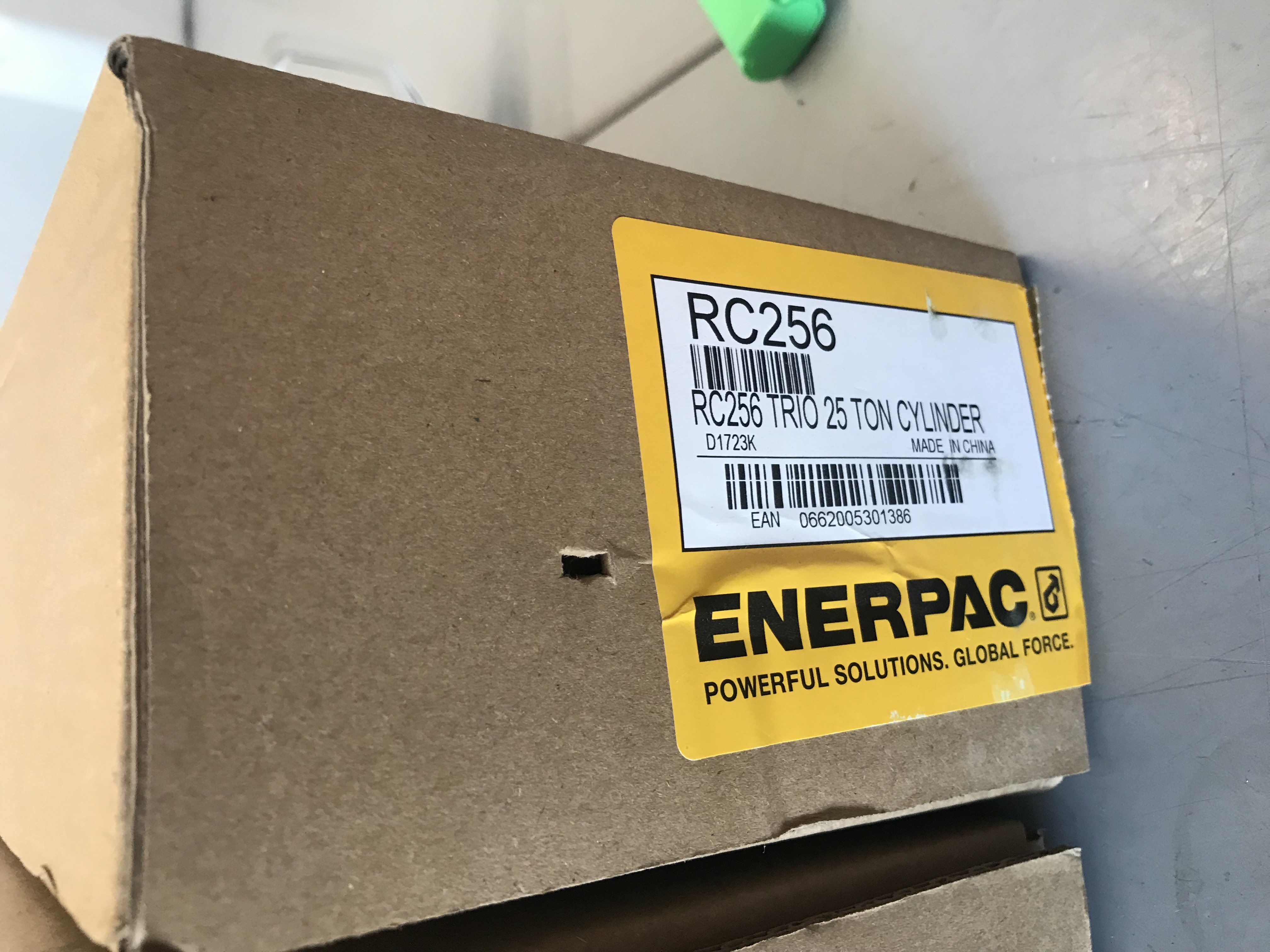 Enerpac RC256 Hydraulic Cylinder