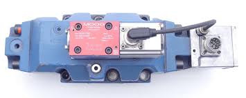 Moog D633-7392 Servo Valve