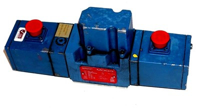 Moog D651-329G-5 Proportional Valve