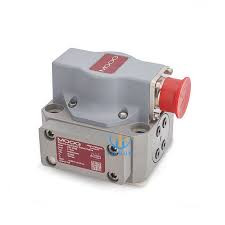 Moog G761-3005B Servo Valve